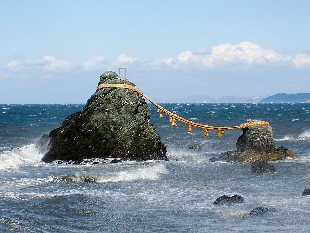 Rochers mariés de Meoto Iwa